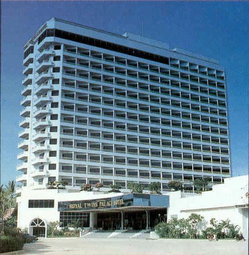 Royal Twins Palace Hotel Pattaya Exterior foto